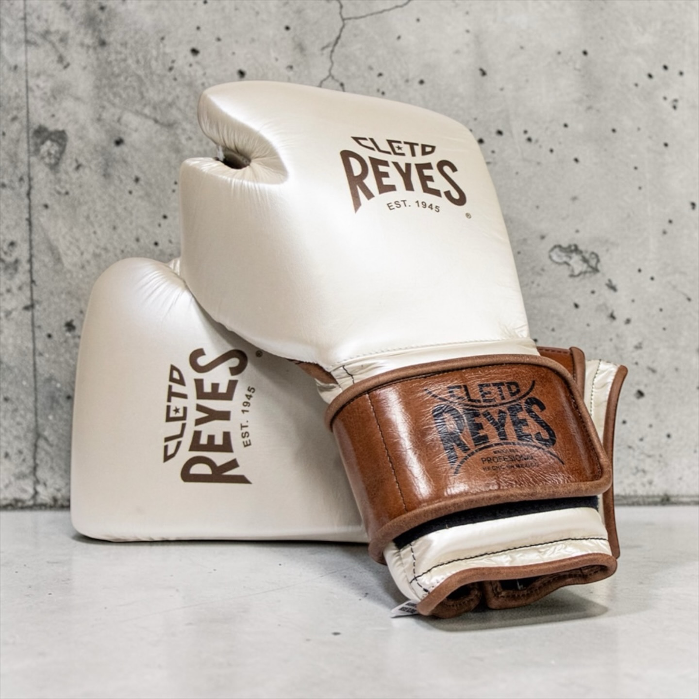 Cleto Reyes UK & Europe Facebook ad: 15% Off Your First Order