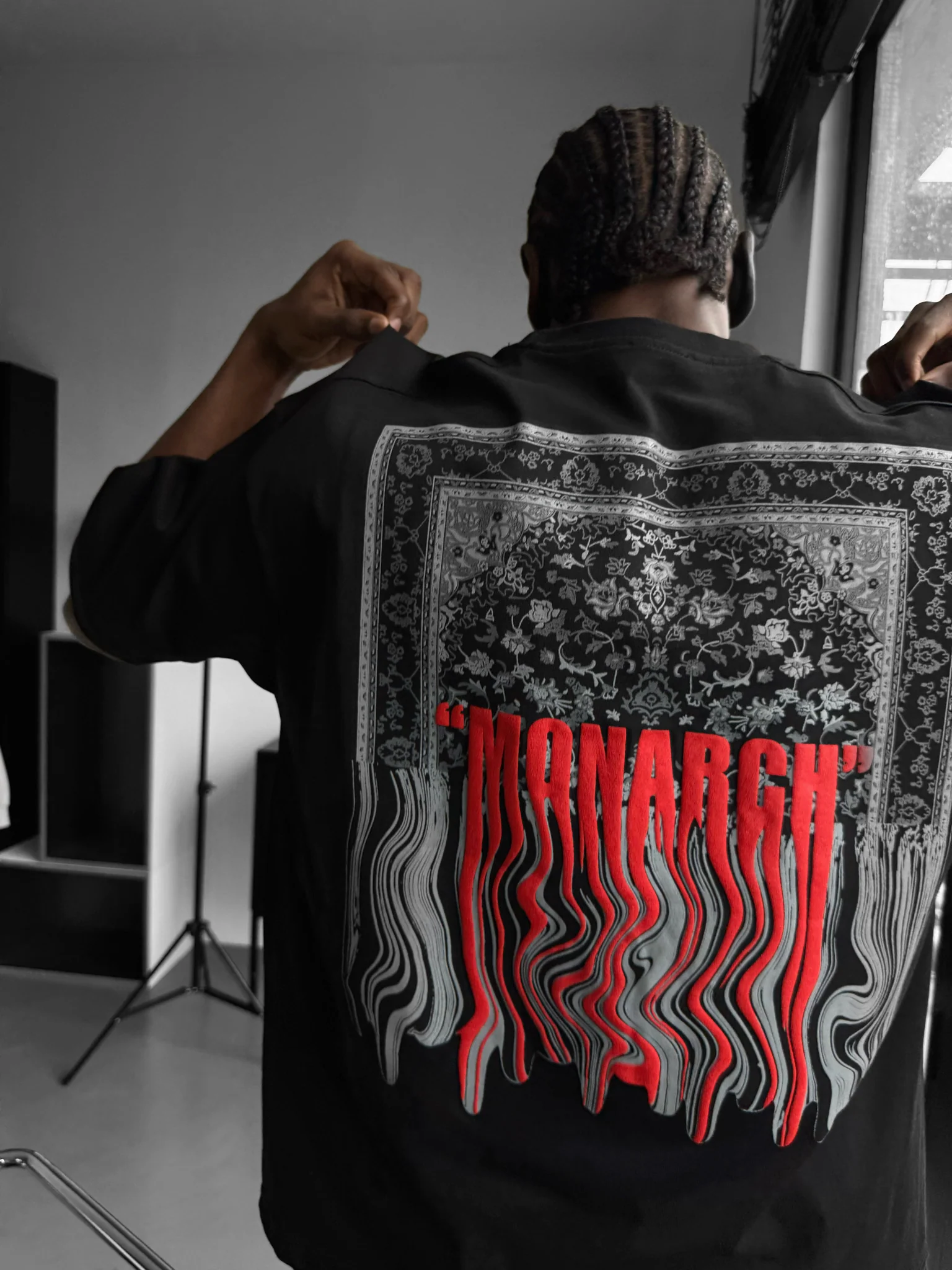 Tee-verse Facebook ad: Upgrade your everyday look with the Monarch Oversized…