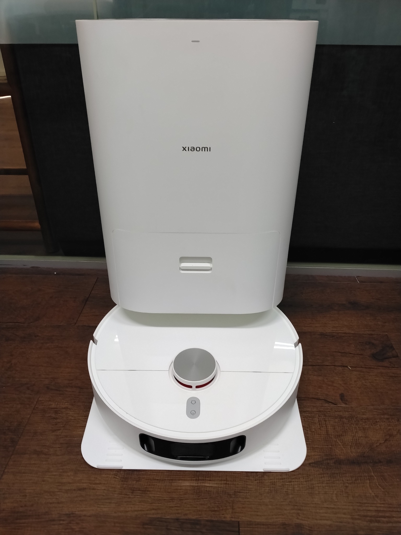 PengCheng Electrical Appliances Facebook ad: Xiaomi Robot Vacuum X10+RM860