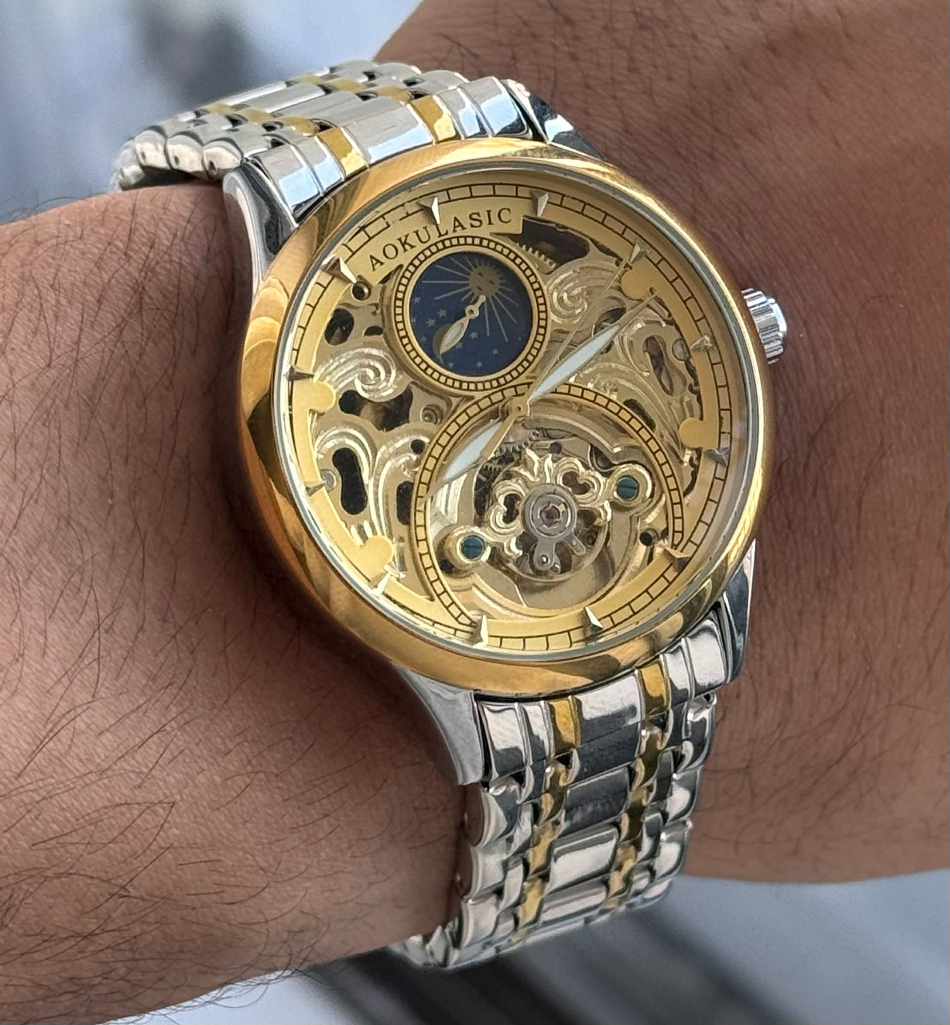 Khald East Facebook ad: Automatic Skeleton Watch - BRAND NEW