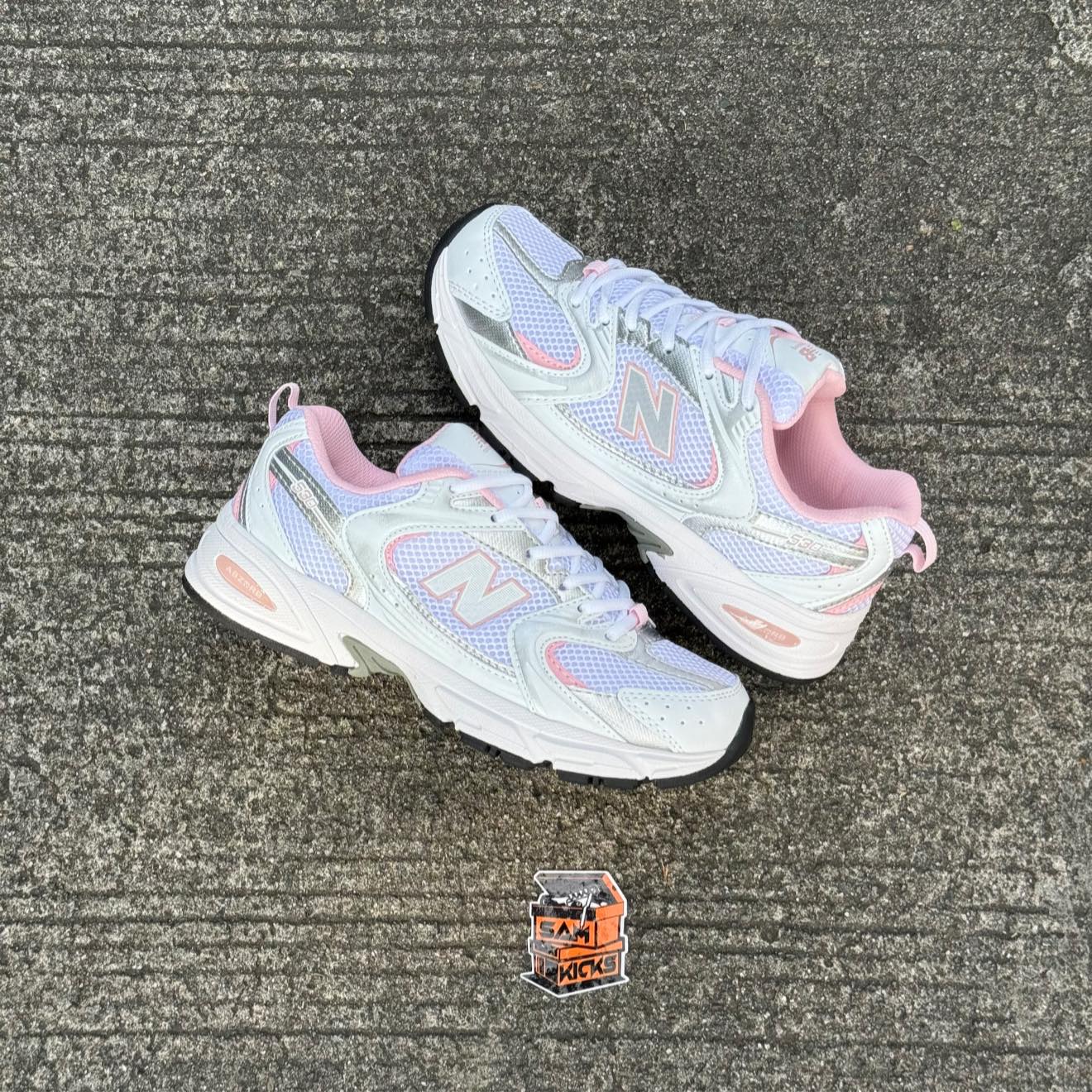 Samkicks v2 Facebook ad: NB530 WHITE PINK