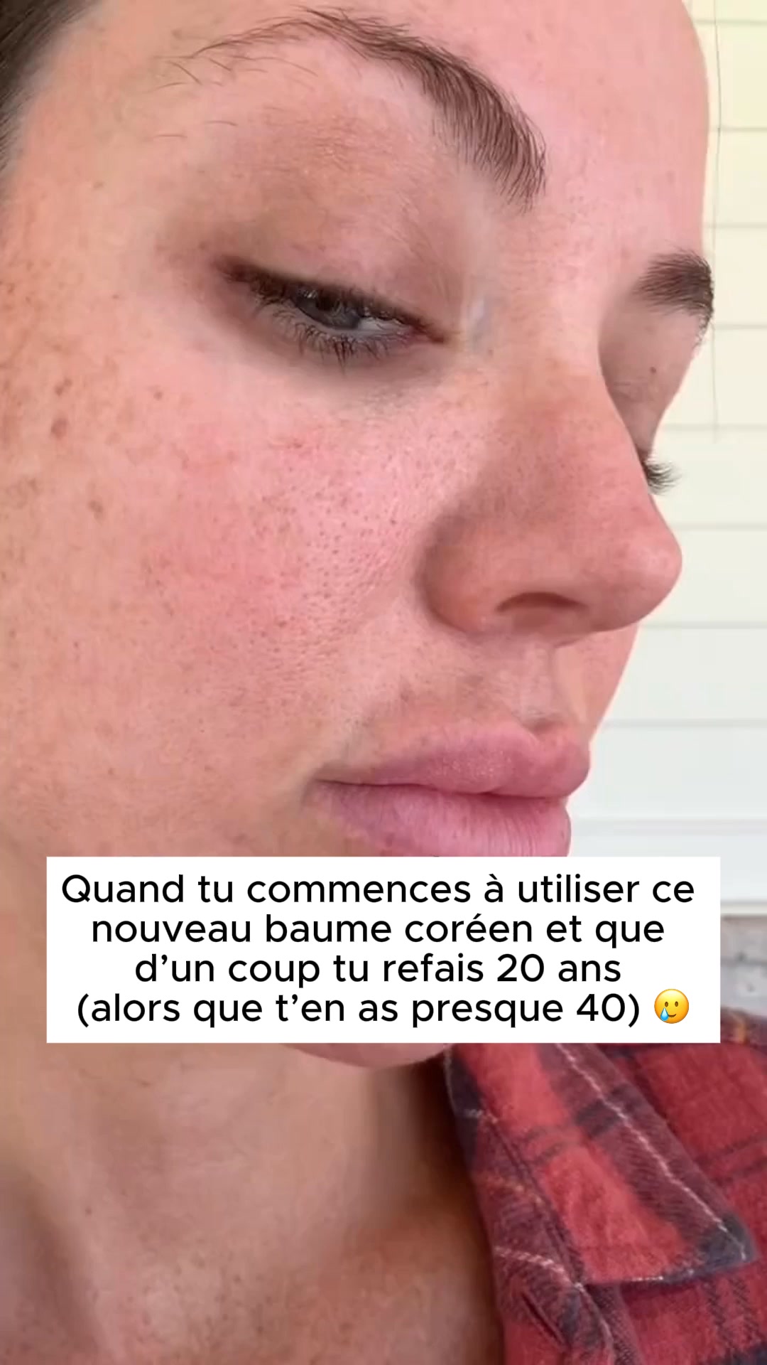 Soelia Facebook ad: Réveille-toi avec un visage repulpé et rebondi