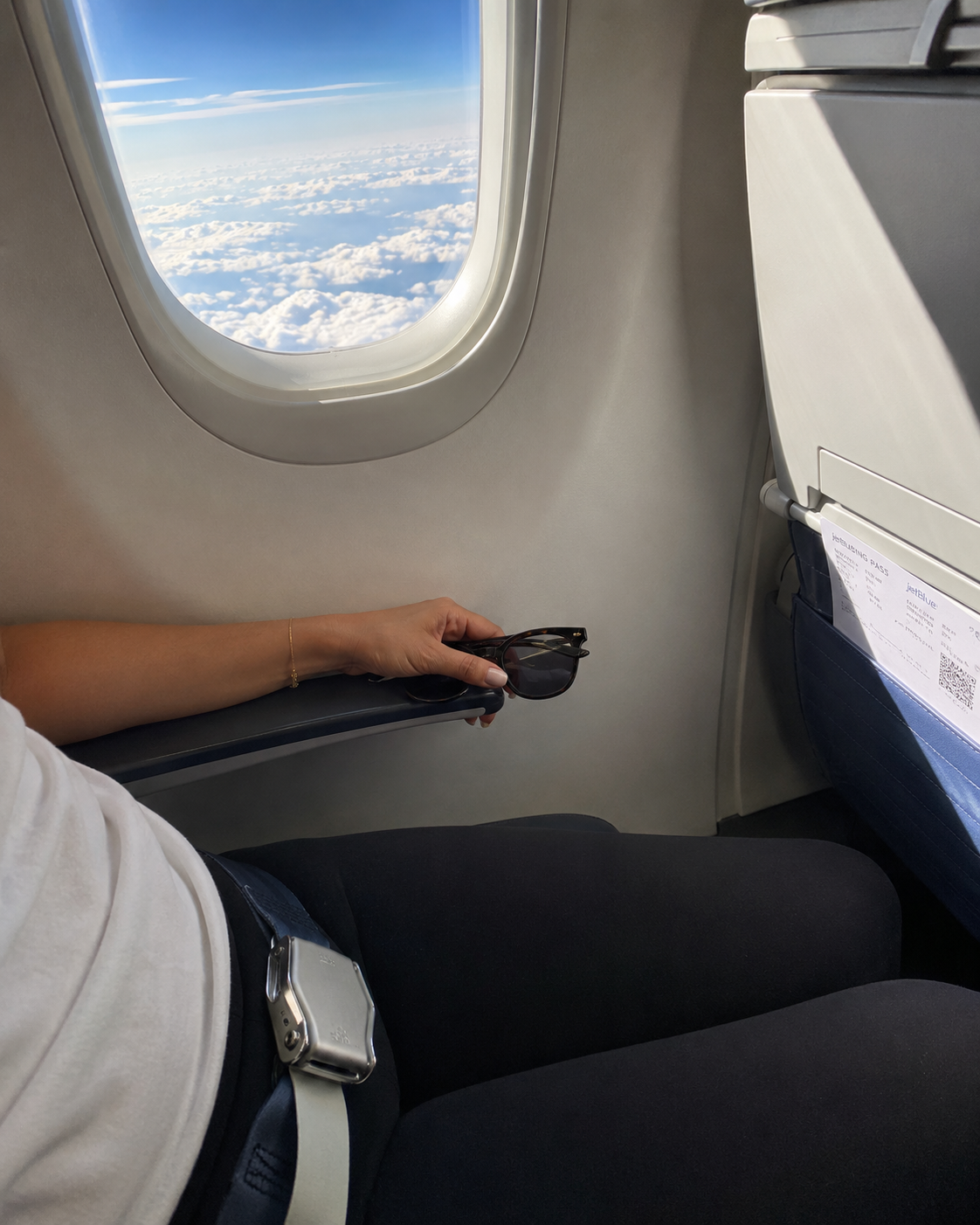 Lisa Anderson Facebook ad: 5 foot 6. 158 lbs. she needed a seatbelt extender.
