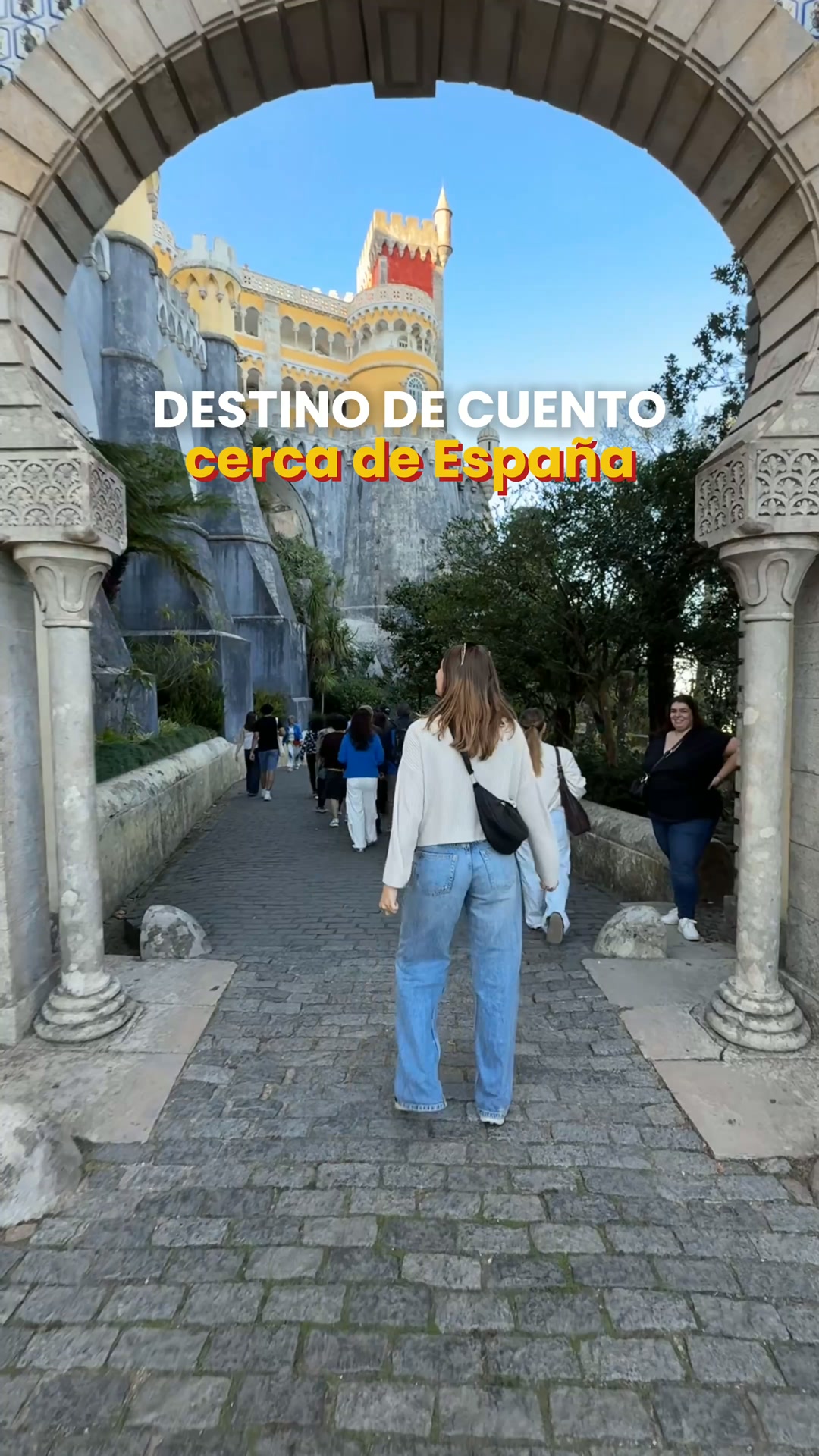 Omio Facebook ad: Omio: descubre Europa y más