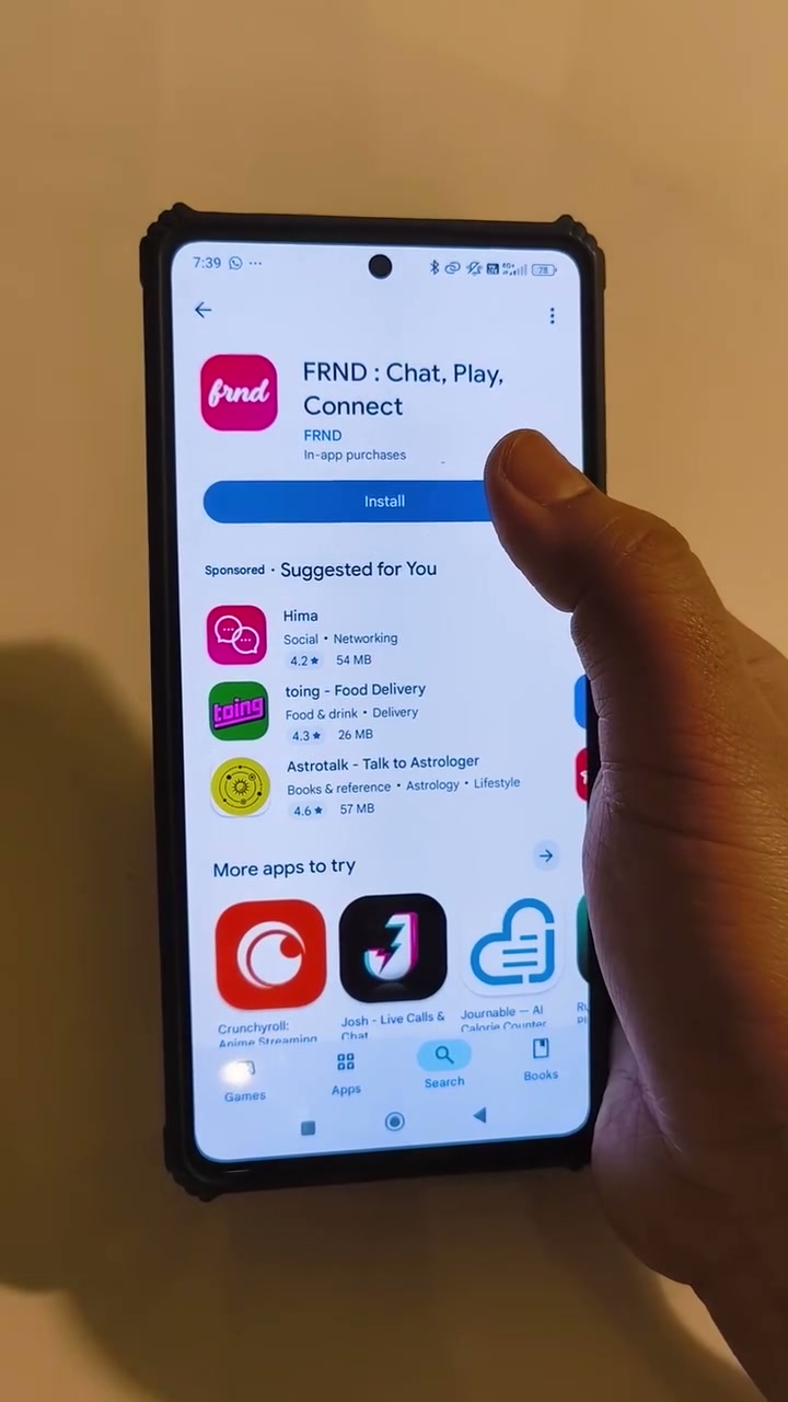 FRNDship App Facebook ad: Get First Free Call
