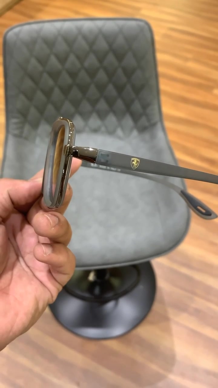 MT Eyewear Facebook ad: Elevate Your Personal Style