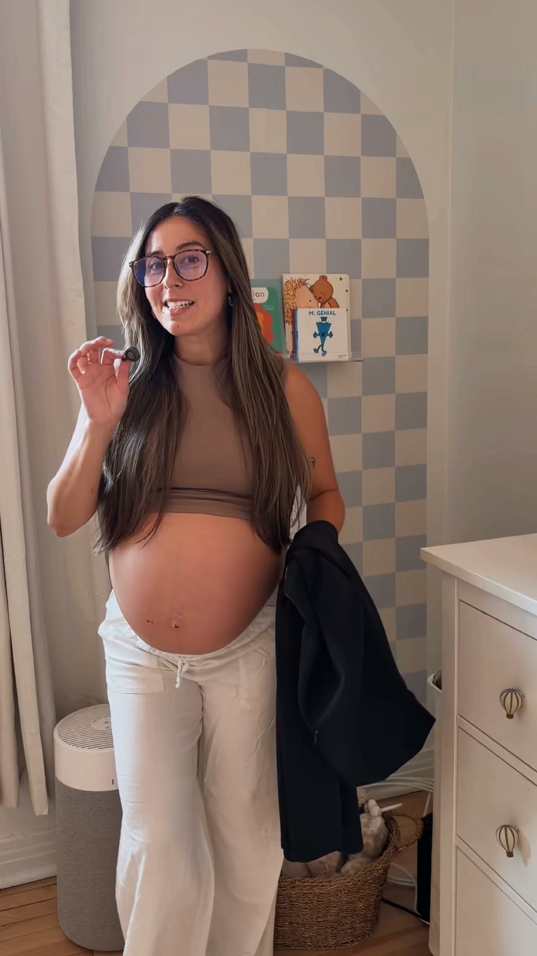 Gustine baby carriers Facebook ad: Le pantalon qui s’adapte à toi!