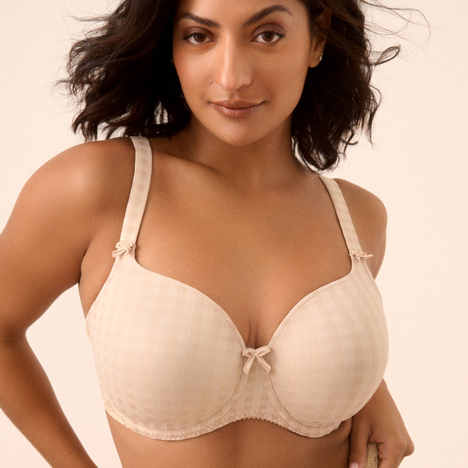 GLAMUSE Facebook ad: Explore the world's most stunning lingerie brands on…