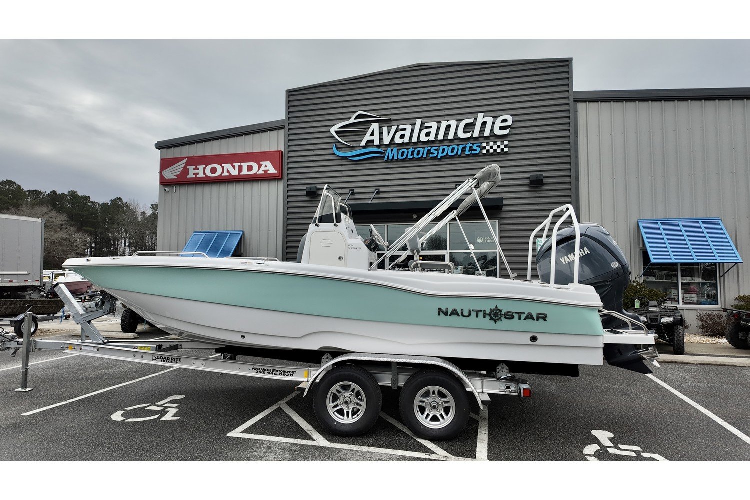 Todd Myers Facebook ad: 2025 NAUTICSTAR 211 Hybrid