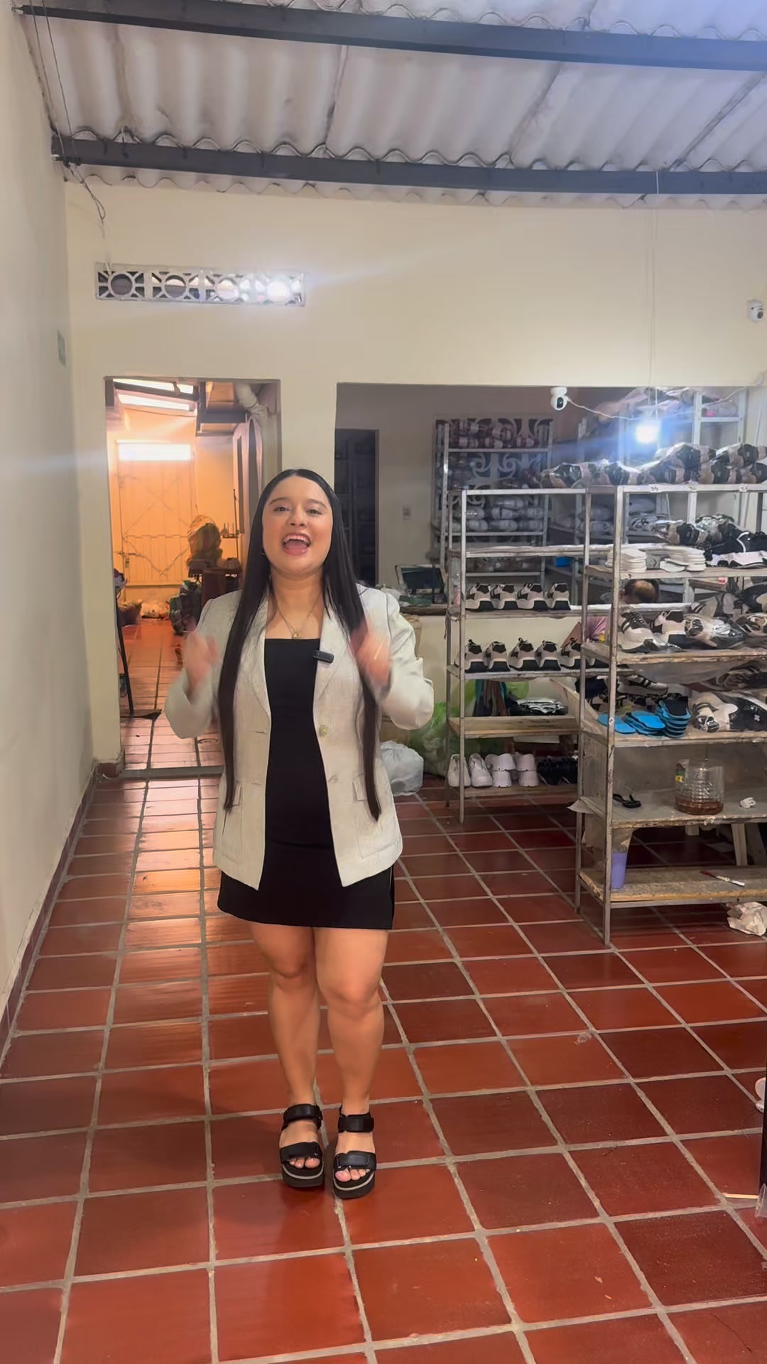 Calzadomaom Facebook ad: Quiero emprender
