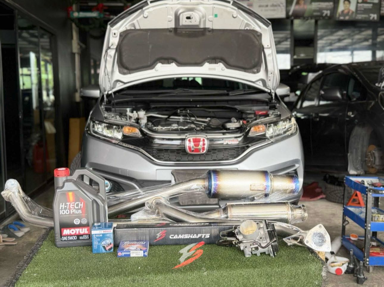 Fast-Store Facebook ad: jazz GK auto CVT ไล่ข้าง ชุดนี้ตึงๆเลยครับ