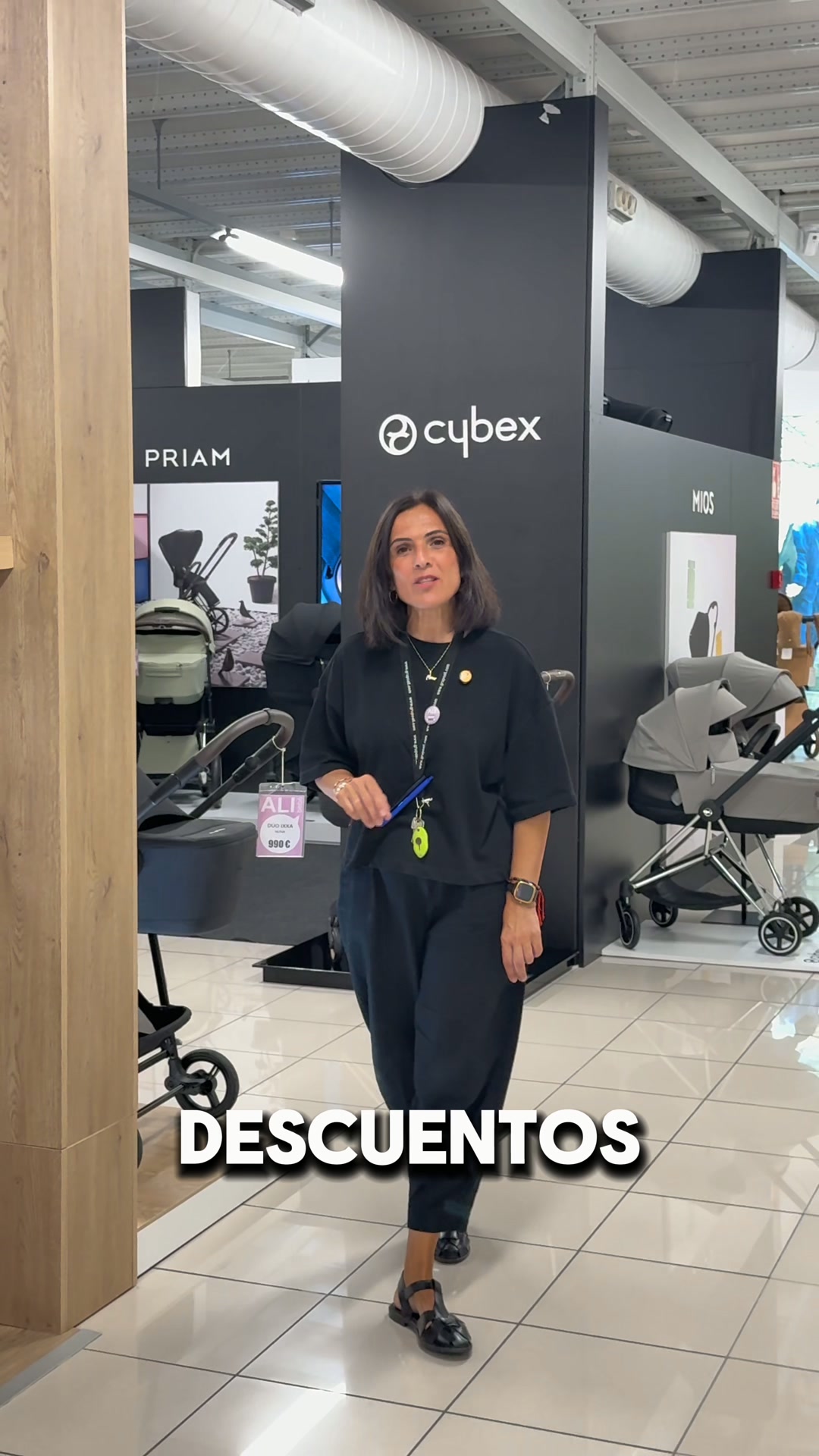 ALI Bebé Facebook ad: ¿Buscando cochecito para tu bebé?
