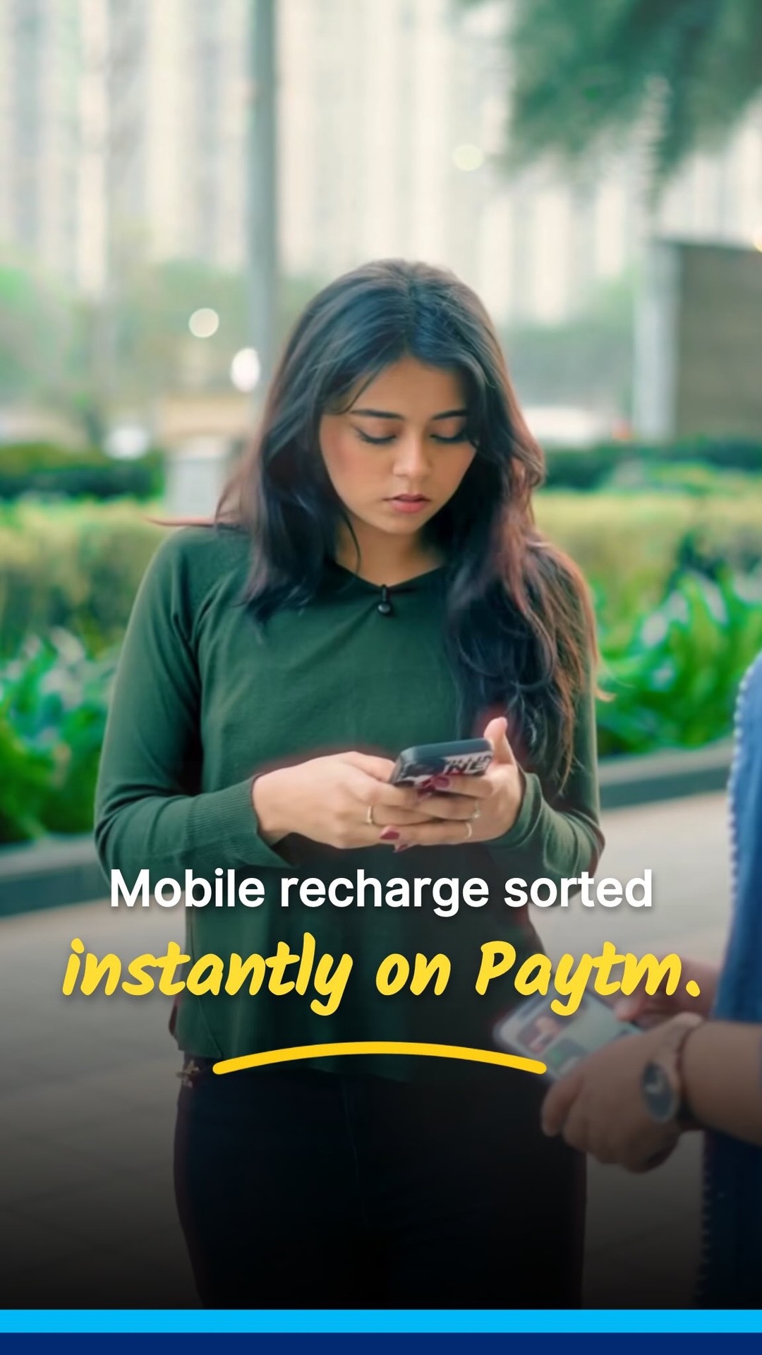 Paytm Facebook ad: Mobile recharge bhi.