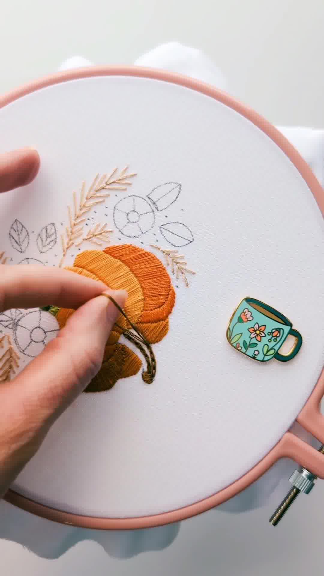 Clever Poppy Facebook ad: Embroidery Kit for Beginners