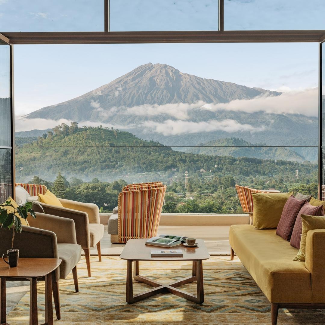 Gran Meliá Arusha Facebook ad: Nestled between the Kilimanjaro and Serengeti, a unique…