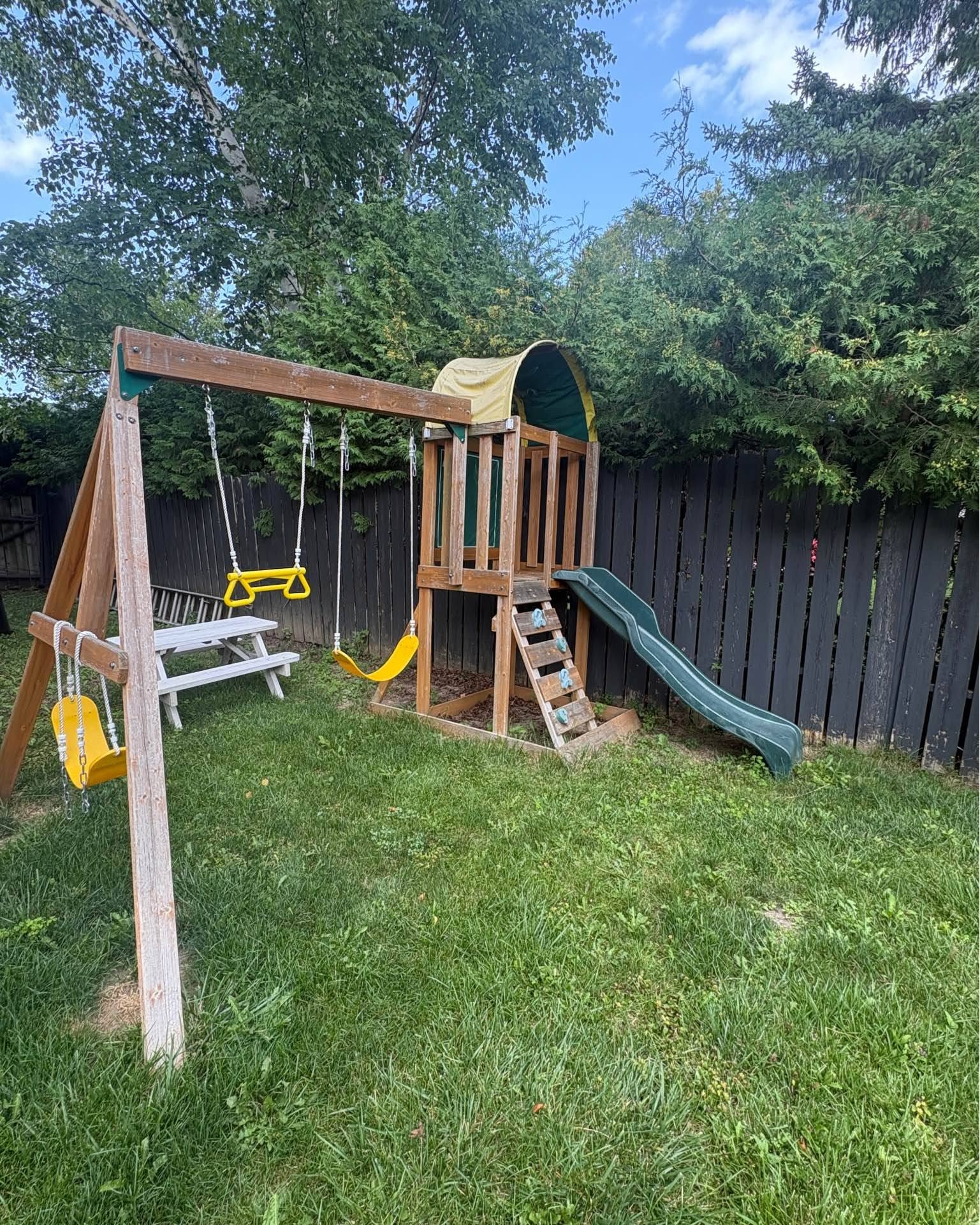Tania Salsman Facebook ad: Wooden Swing Set