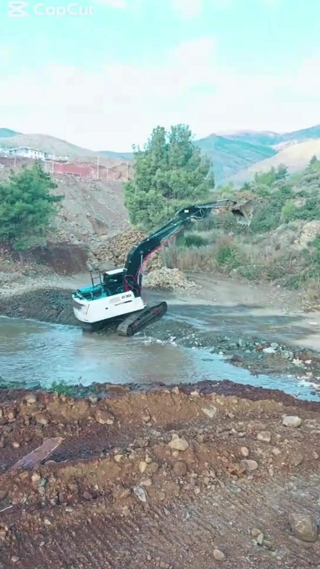 China Shandong Hengwang Group Construction Machinery Facebook ad: chinese excavator manufacturer