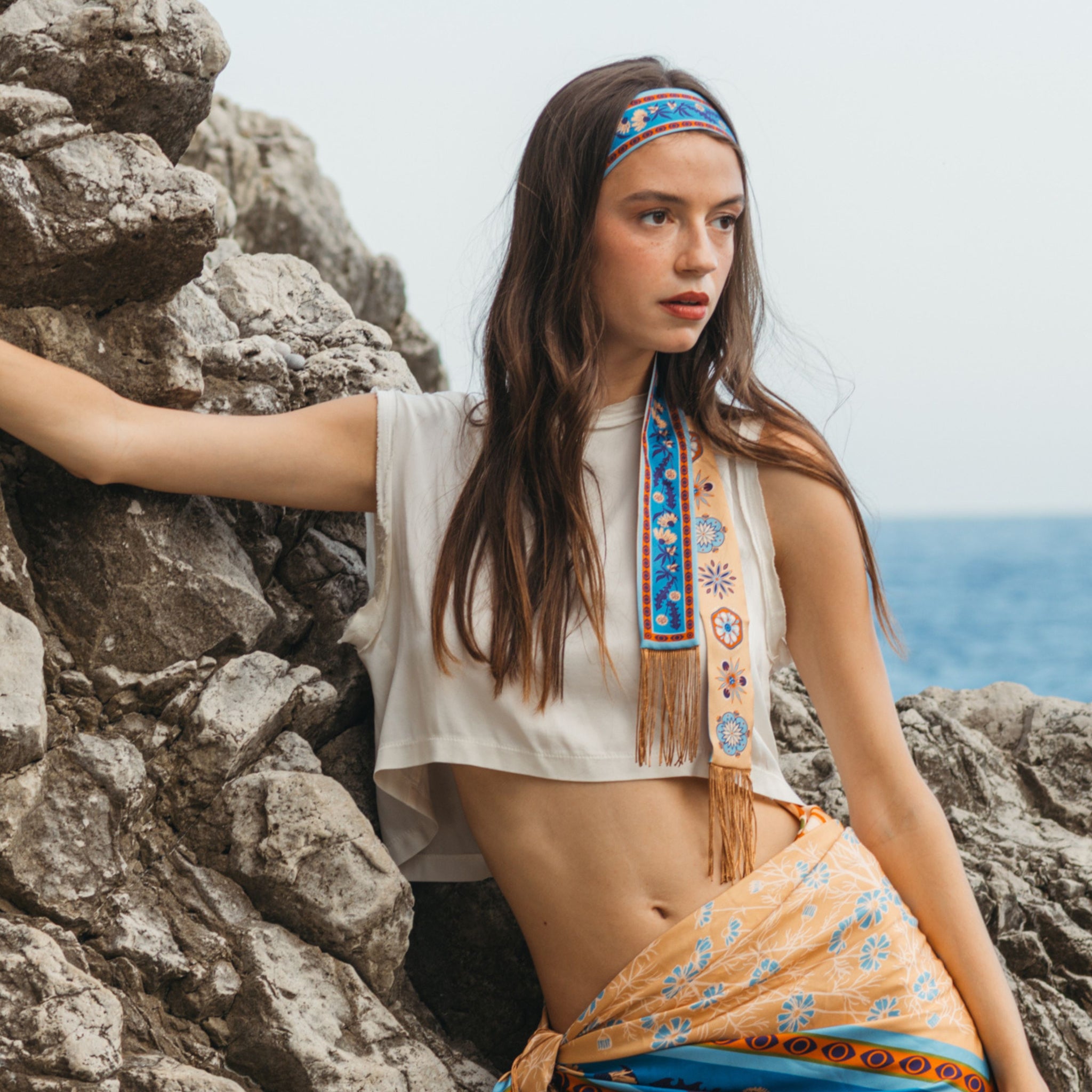 Freya Facebook ad: Rich silk. Striking prints.