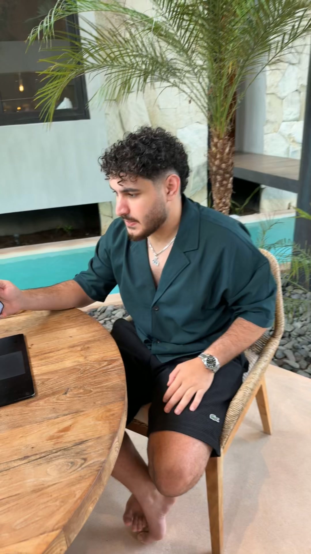 Elite Wins Facebook ad: Join the Elite Wins Live Floor
