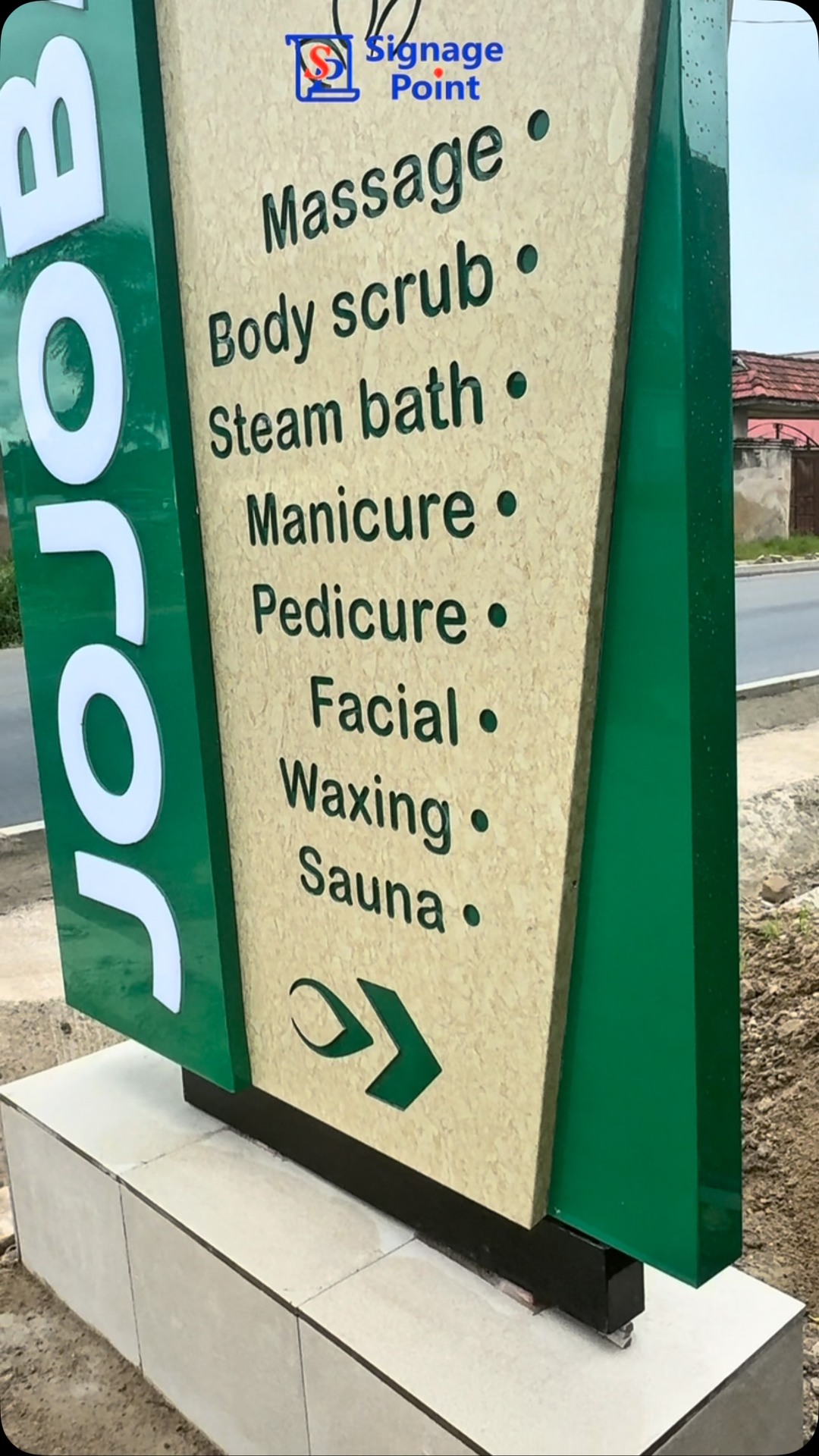 Signage Point Facebook ad: TUKO HAPA KUHAKIKISHA BIASHARA YAKO INAPENDEZA?