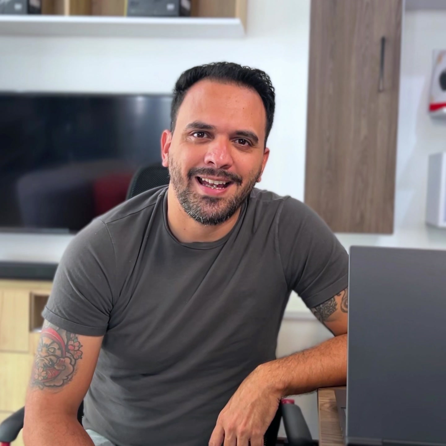 Sigma Tiendas / Home Office Facebook ad: Descuentos Semanales Top en Tech | Sigma Tiendas