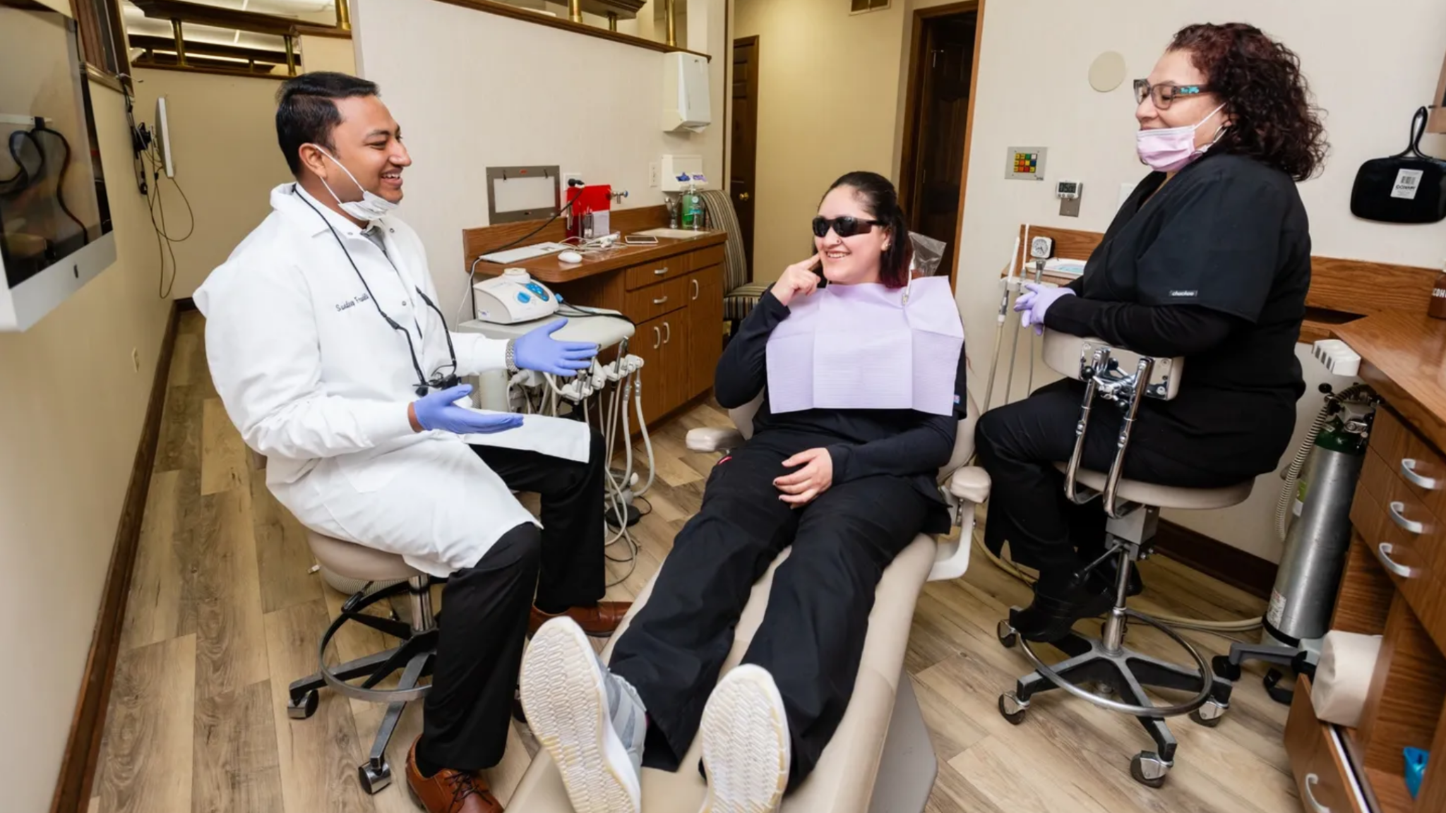 Franklin Dental Facebook ad: Get a Healthy, Shining Smile With Us