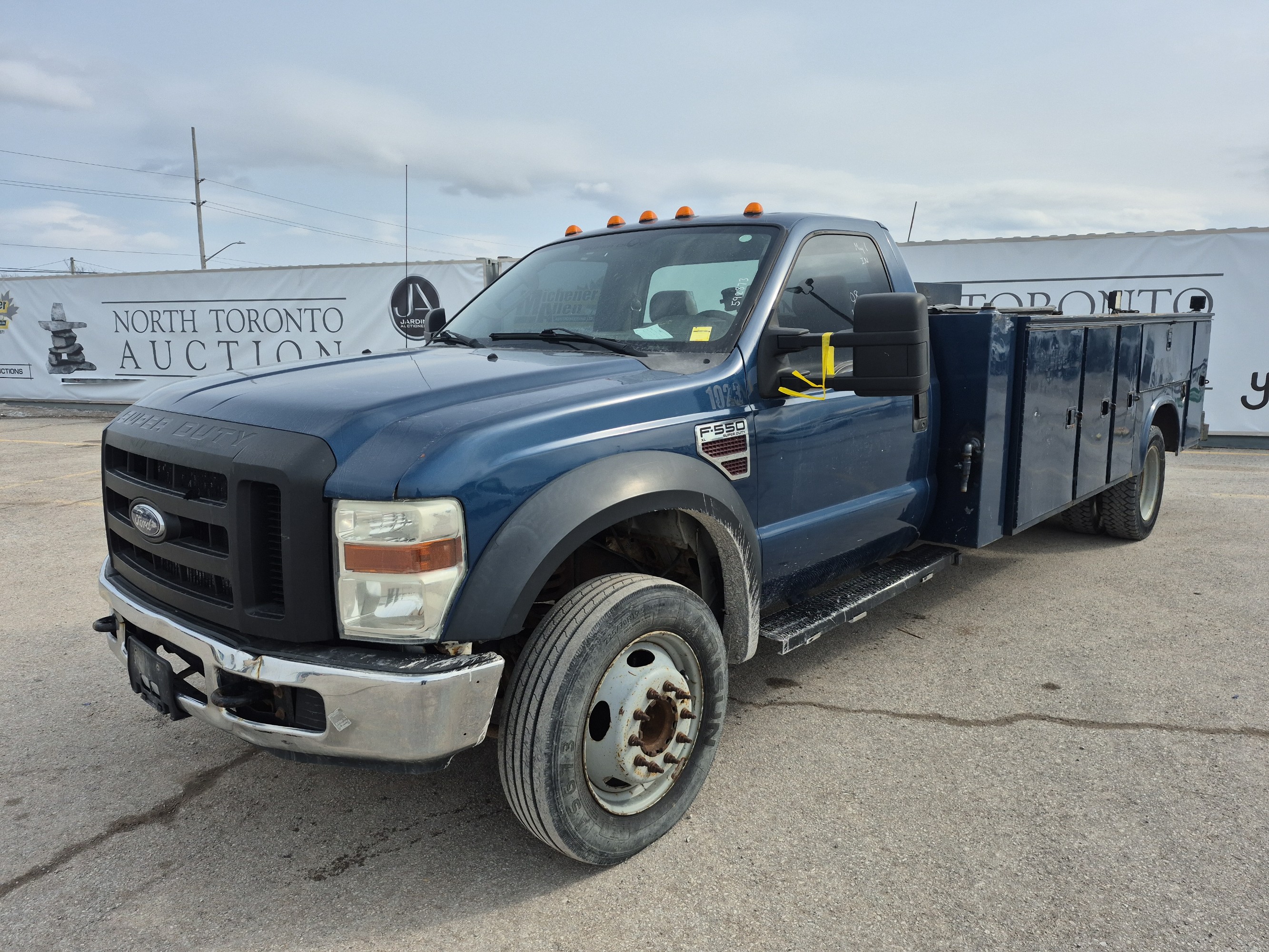 North Toronto Auction Facebook ad: UNRESERVED MACHINERY & AUTO SALE