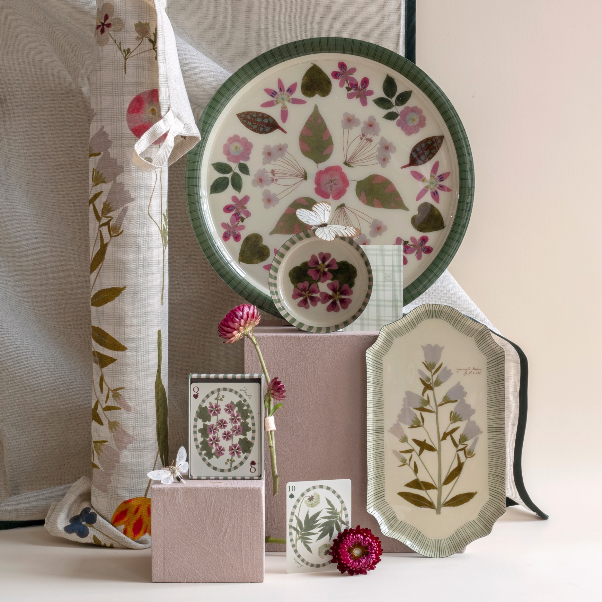 Roomytown Facebook ad: Before botanical illustration was drawn, it was pressed.