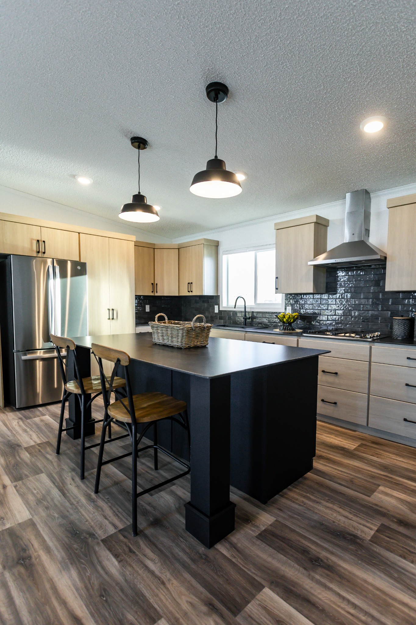 Jandel Homes Ltd. Facebook ad: Looking for a home that checks all the boxes?