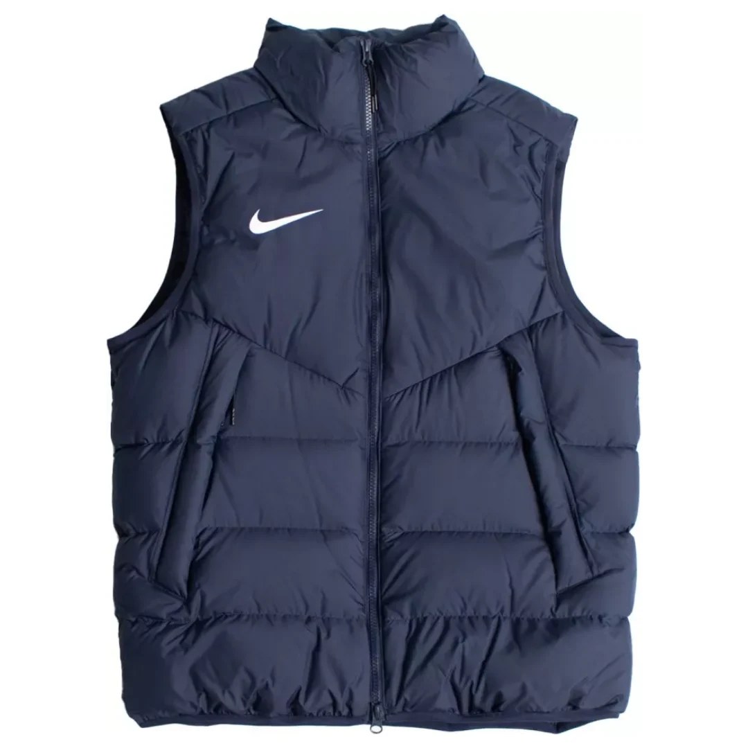 Arman Sport Facebook ad: Vrei un outfit nou?