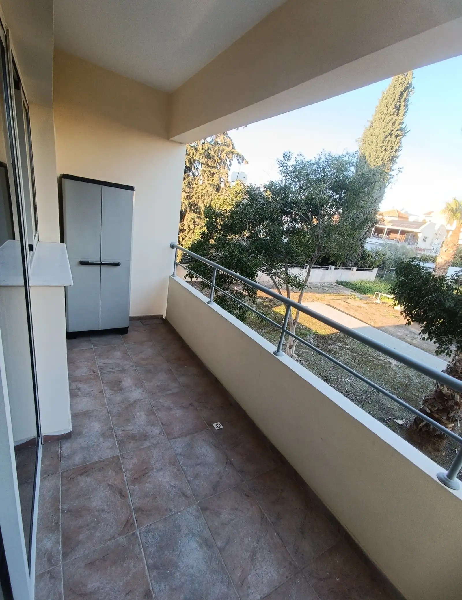 Bazaraki.com Cyprus Facebook ad