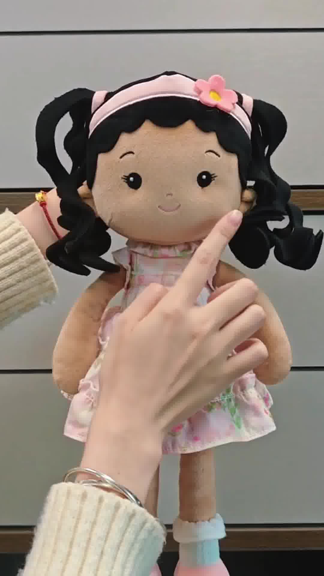 Leyadoll Facebook ad: Personalized Dolls That Look Like Her
