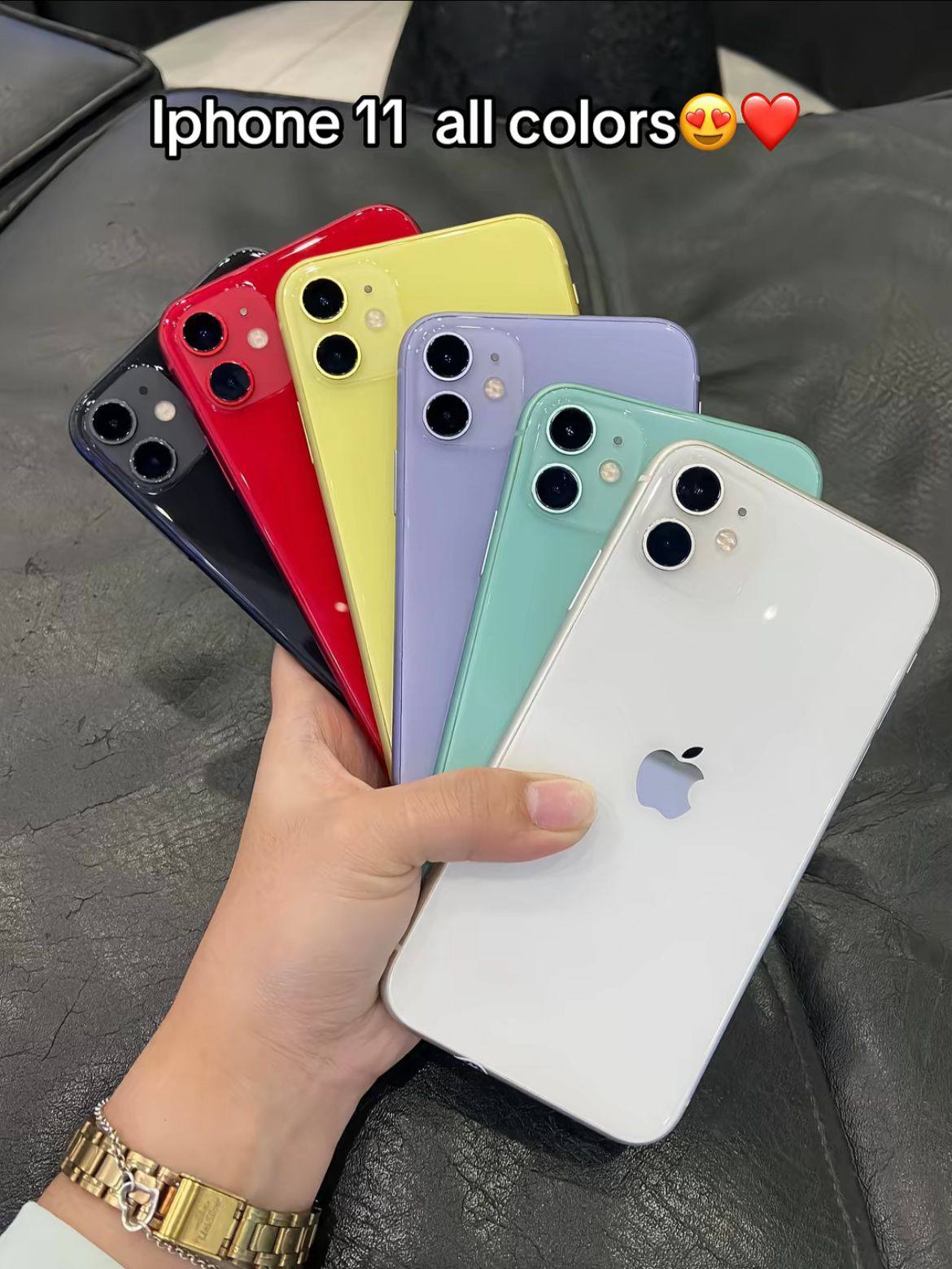 Galeri Super Mobile Facebook ad: Ready iphone11 64GB/128GB berbagai warna