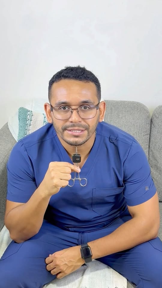 Clinica de Implante Capilar Dr. Carlos Flores. Facebook ad from Mar 19, 2026