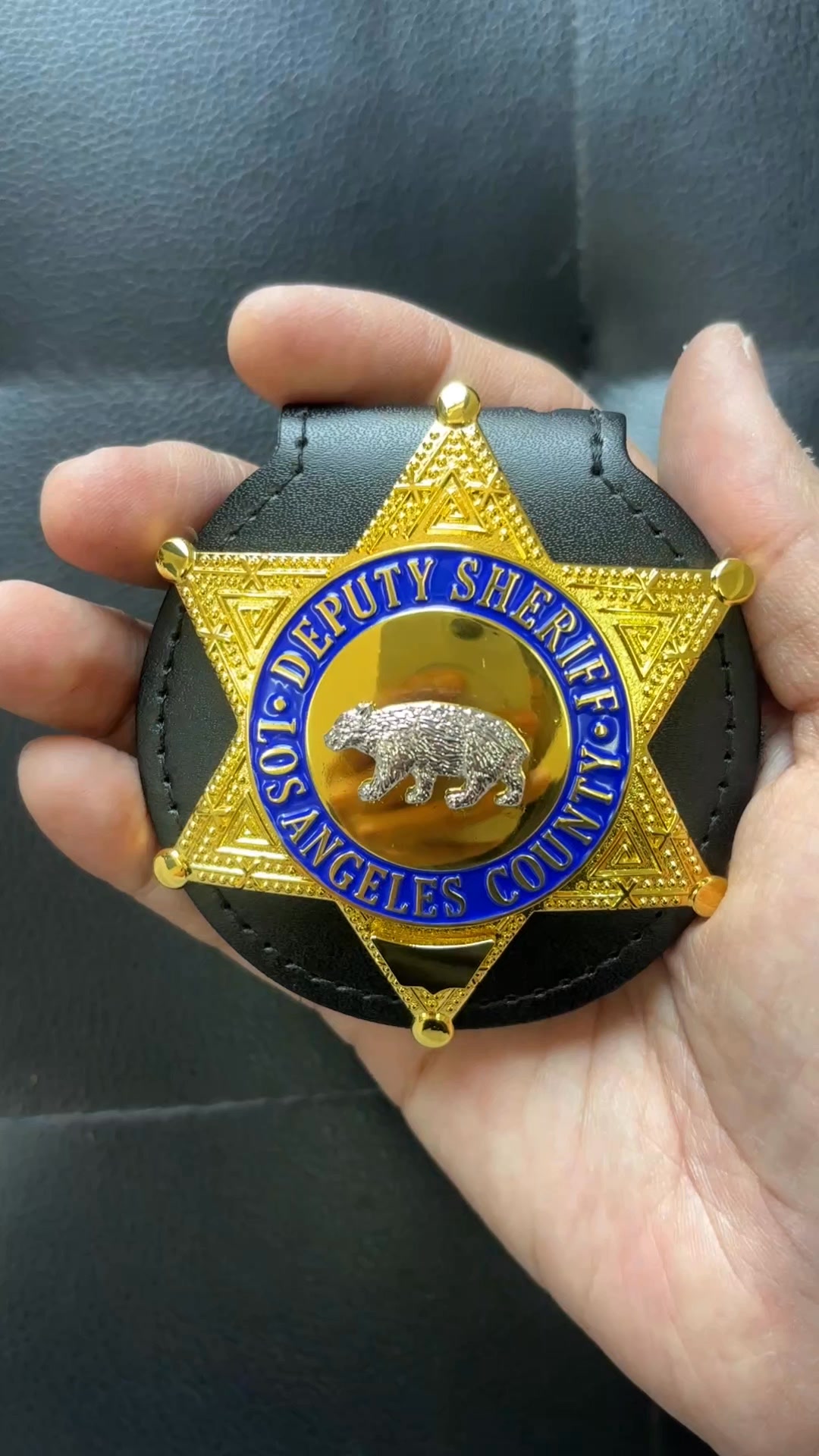 Badgedepots Facebook ad: MovieProps