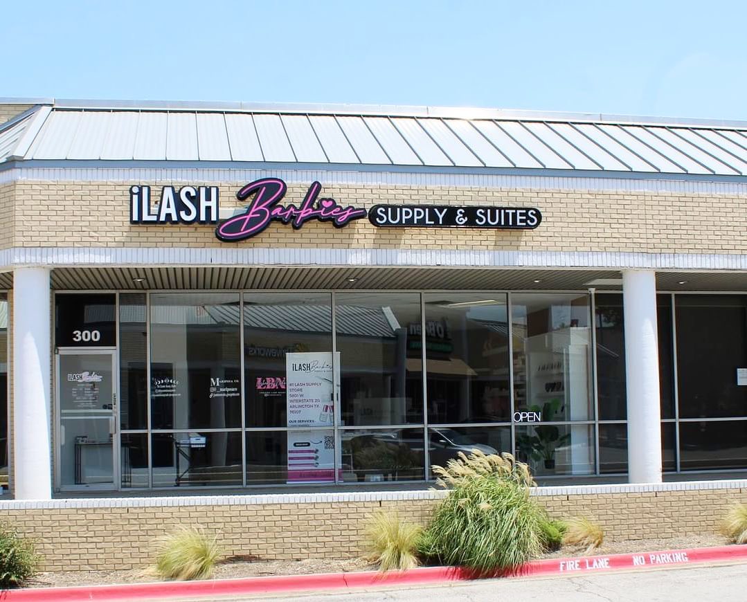ilash_barbies Facebook ad