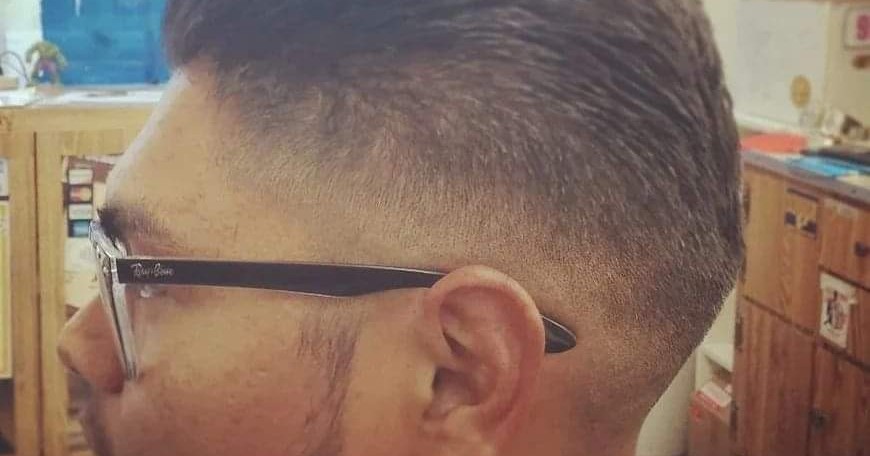 El Arte Barber Shop Facebook ad: Quality affordable haircuts and shaves since 1979