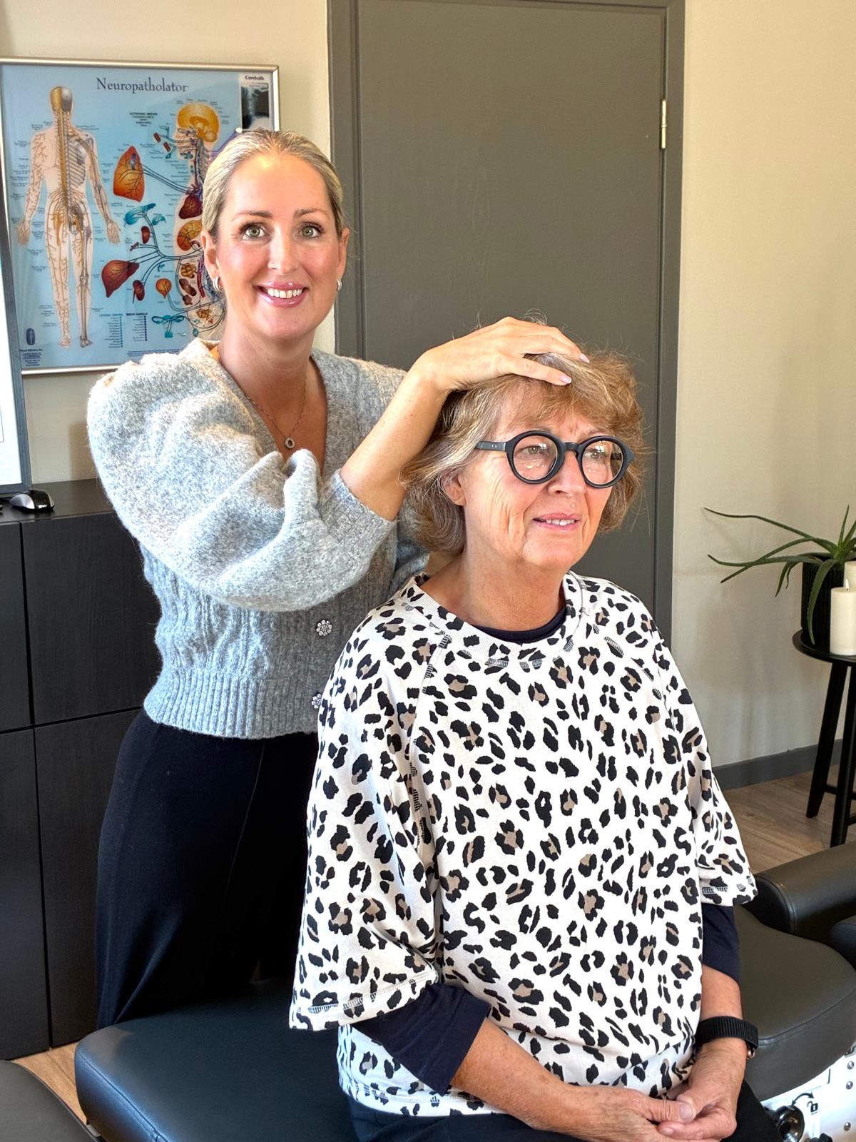 New Life Chiropractic Facebook ad: Begränsad av smärta? Få 1010 kr rabatt hos Kiropraktor.