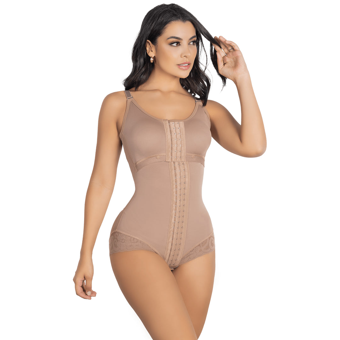 Jackie London Shapewear Facebook ad