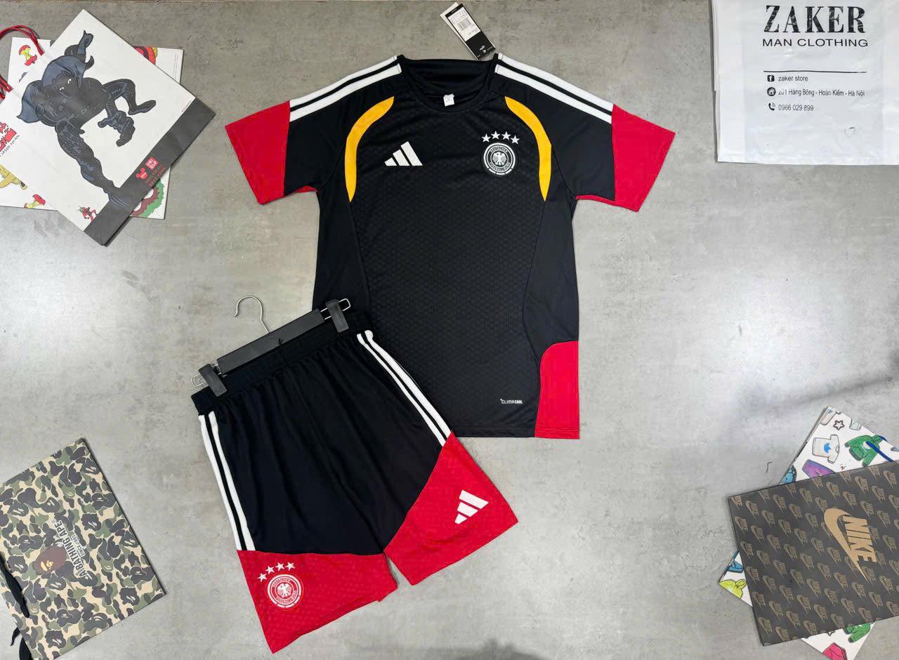 Zaker Store Hà Nội Facebook ad: SALE XUÂN HÈ 2026, MUA LÀ HỜI