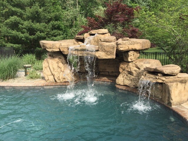 American POND & Gardens Facebook ad: Water Gardens and Water Feature design and installation.