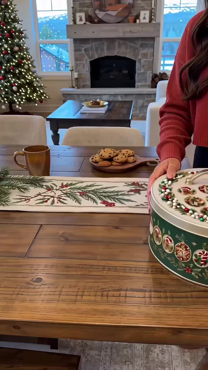 Reineblume Facebook ad: Want unique Christmas decor that stands out, or…