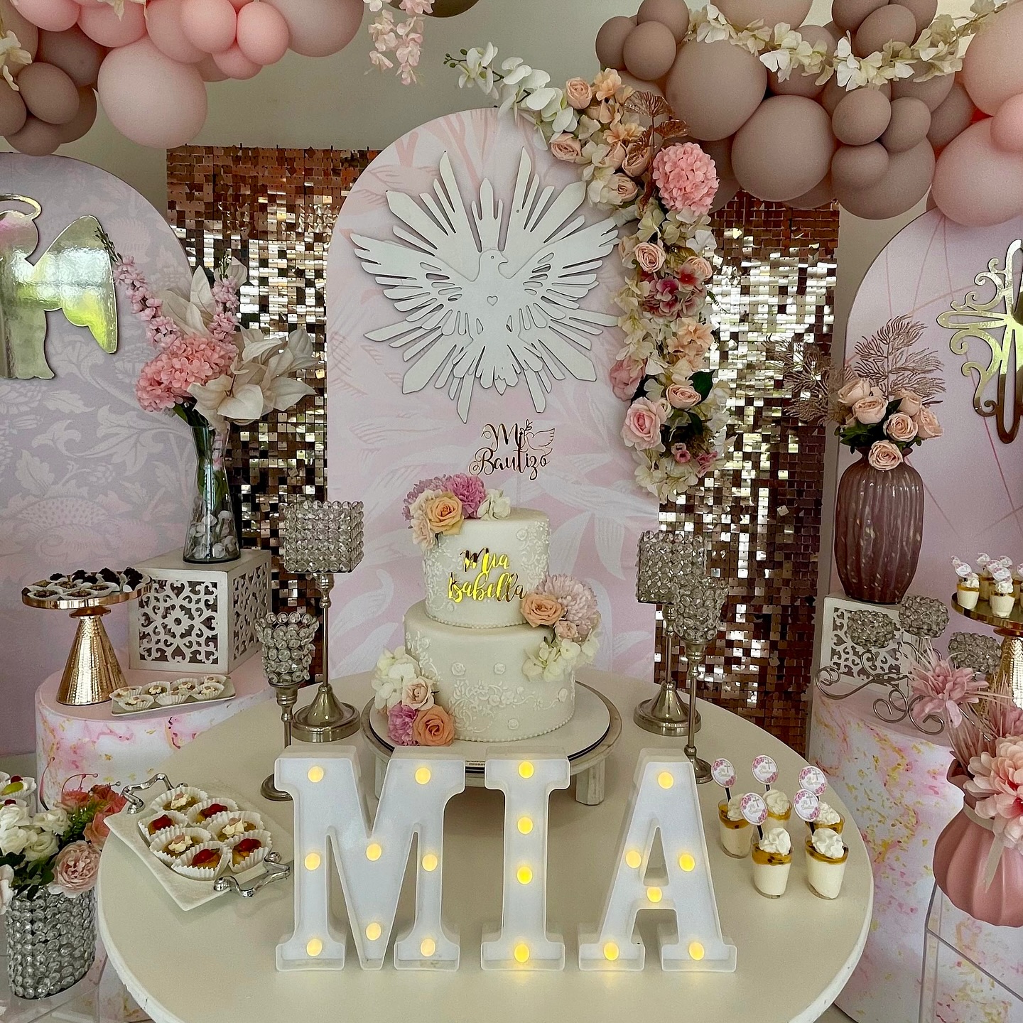 KANPU Eventos, Diseño Integral & Banquetes. Facebook ad: Cada detalle pensado con amor para celebrar una…