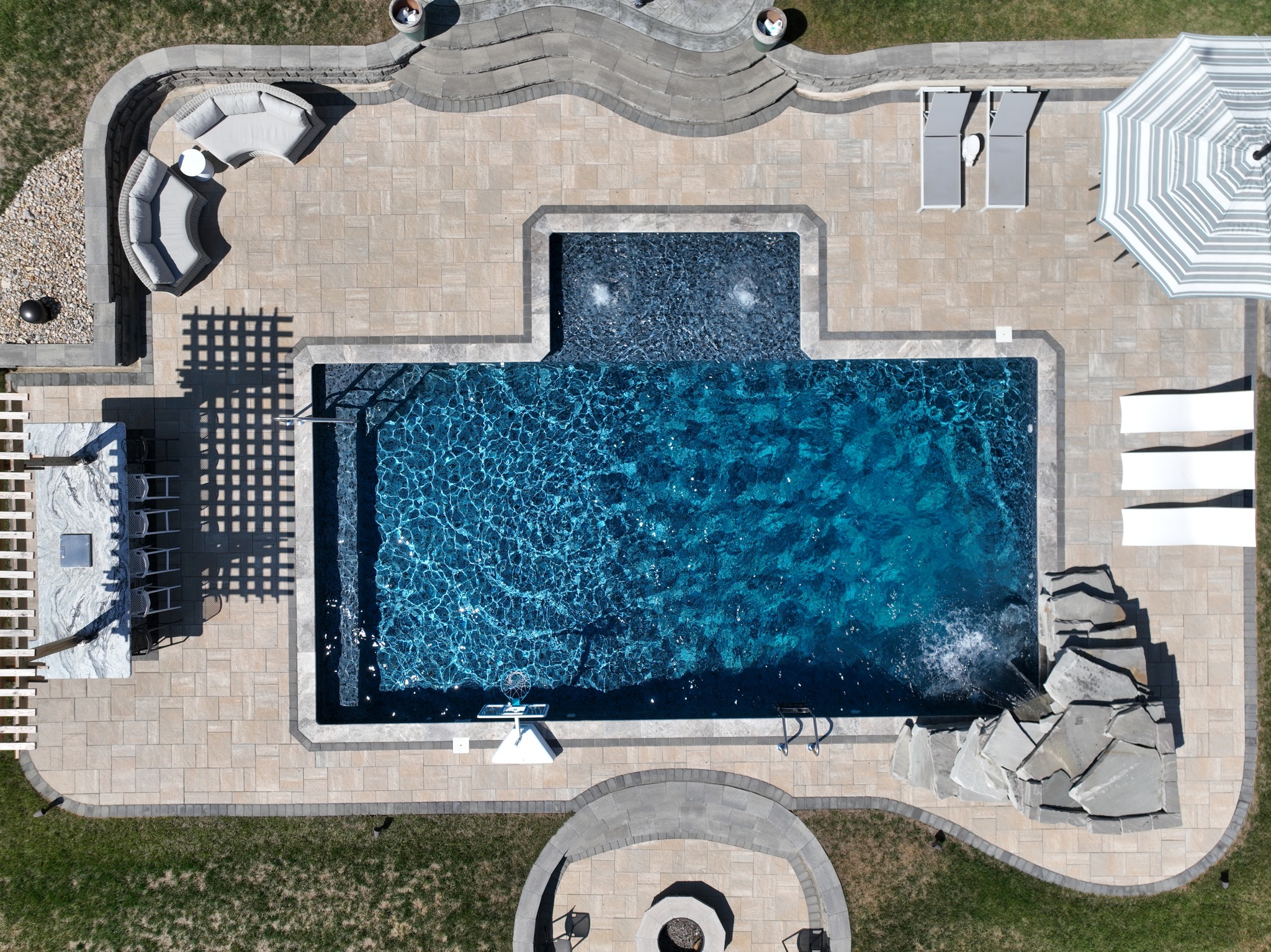 Heatwave Pools LLC Facebook ad