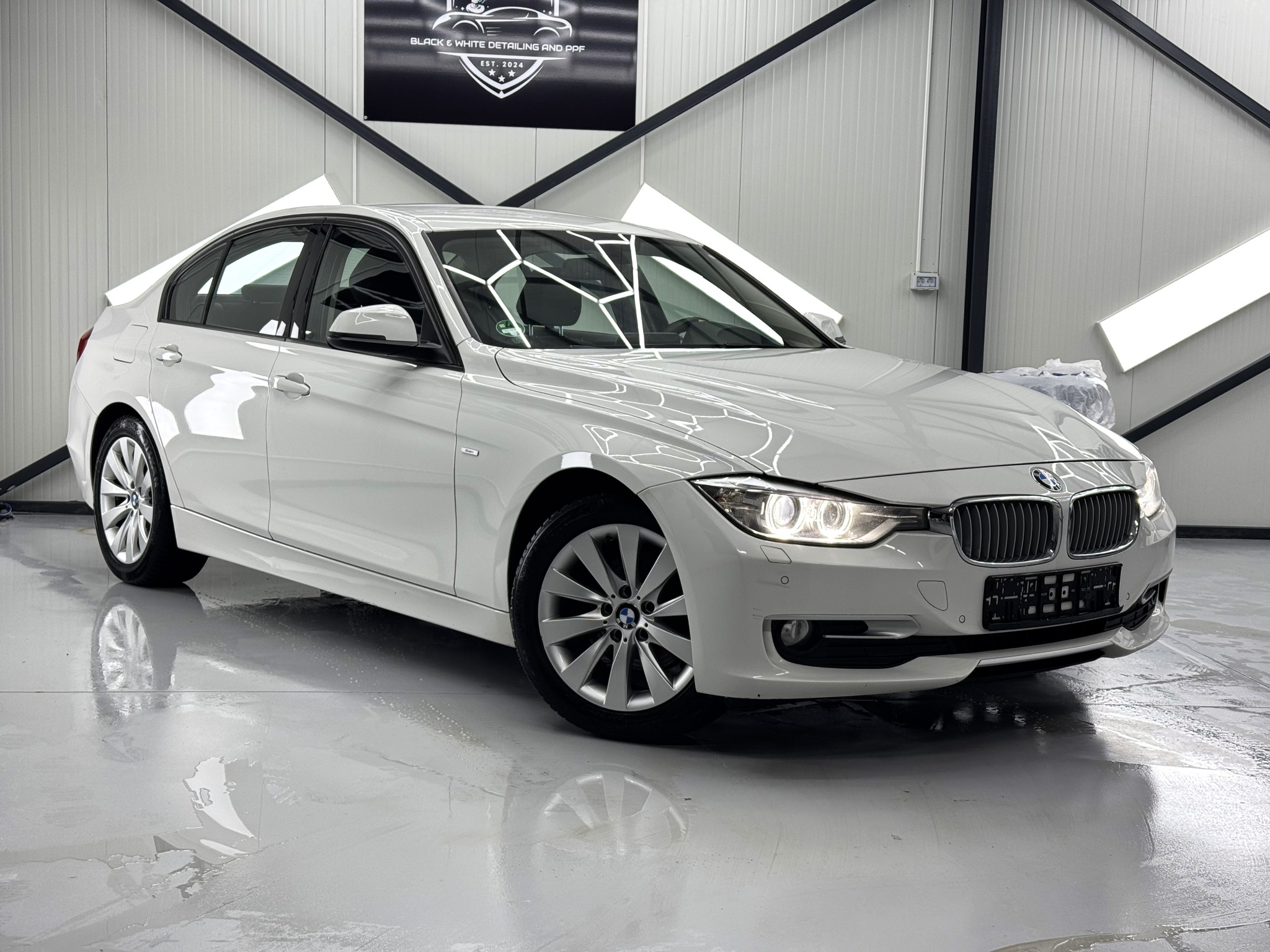 West Cars Auto - Rateautosh.ro Facebook ad