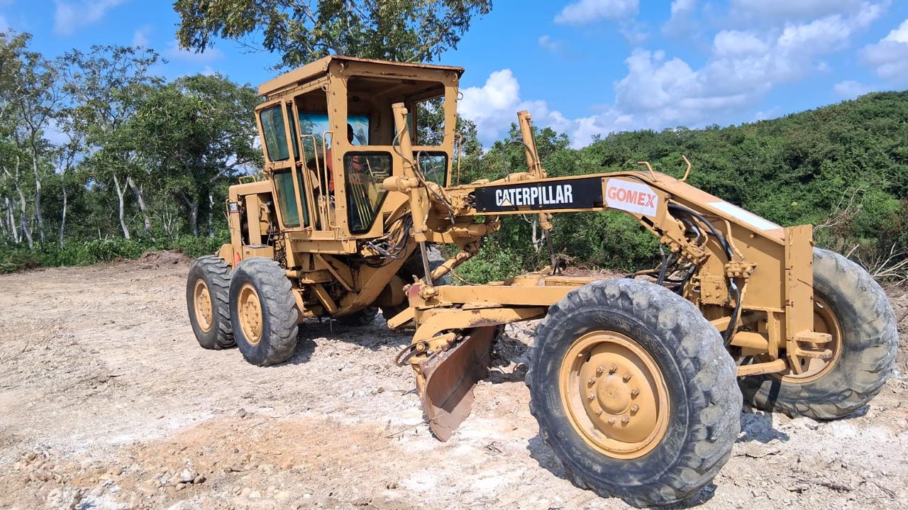 Gomex SA Facebook ad: Motoconformadora Caterpillar 120G