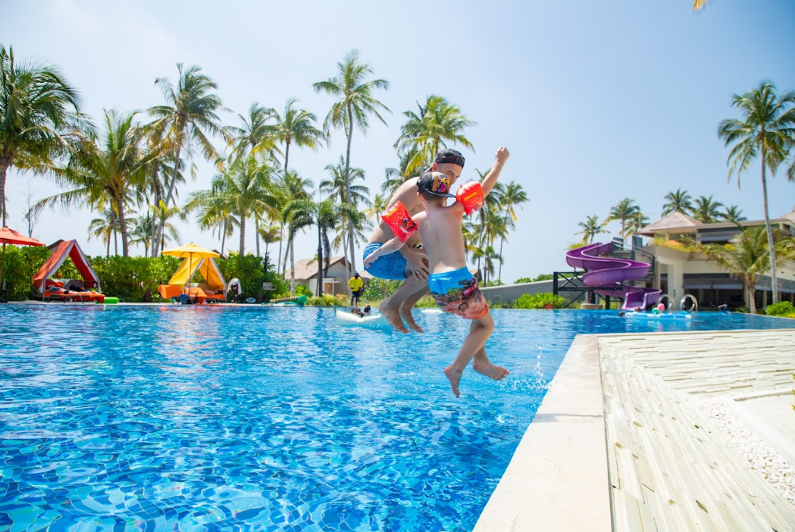 Hard Rock Hotel Maldives Facebook ad