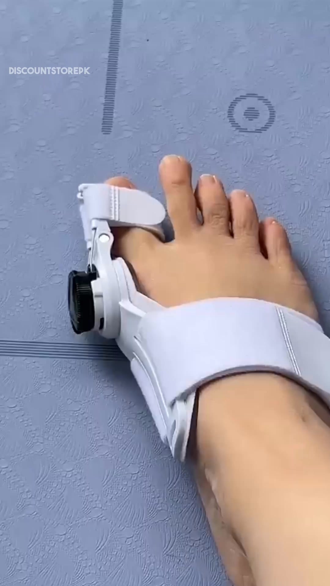 DiscountStore Facebook ad: Say Goodbye to Bunion Pain, Walk Freely Again!