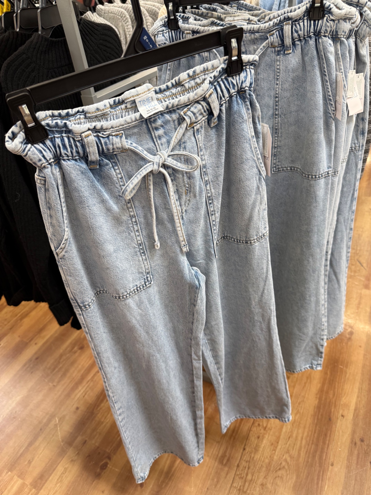 Walmart Finds Facebook ad