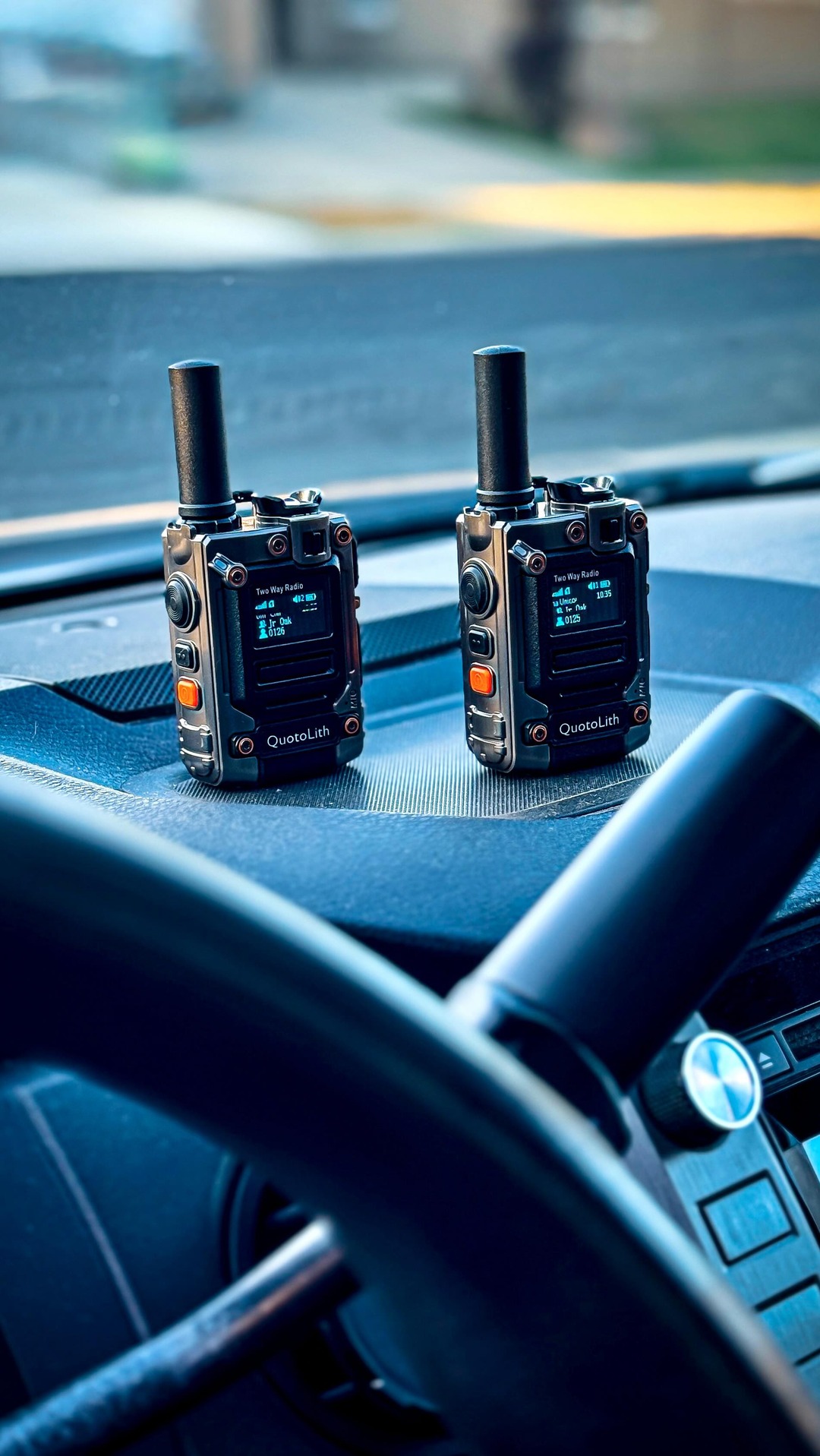 Shoptemu Facebook ad: Global Walkie Talkies